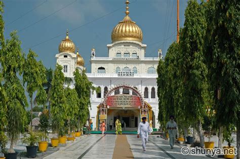 Fatehgarh Sahib Gurudwara: A Sanctuary of Serenity and Sikh Heritage!