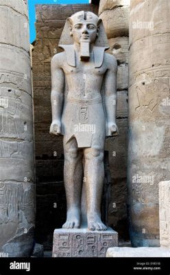  Ramses II Statue: A Monumental Marvel of Ancient Egyptian Majesty!